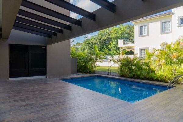 residence j12 lagos del sol
