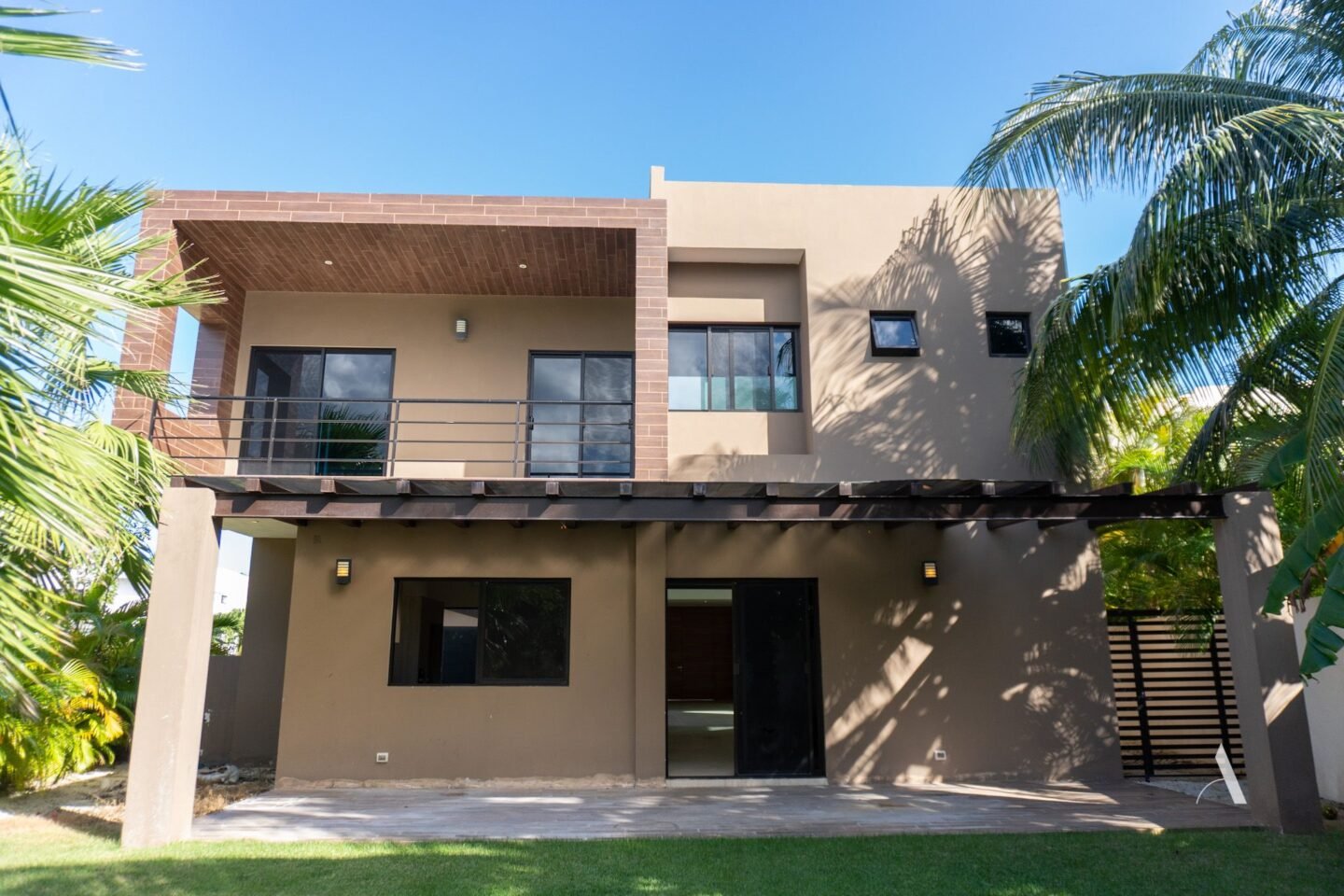 residence j12 lagos del sol