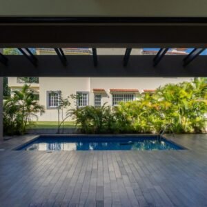 residence j12 lagos del sol