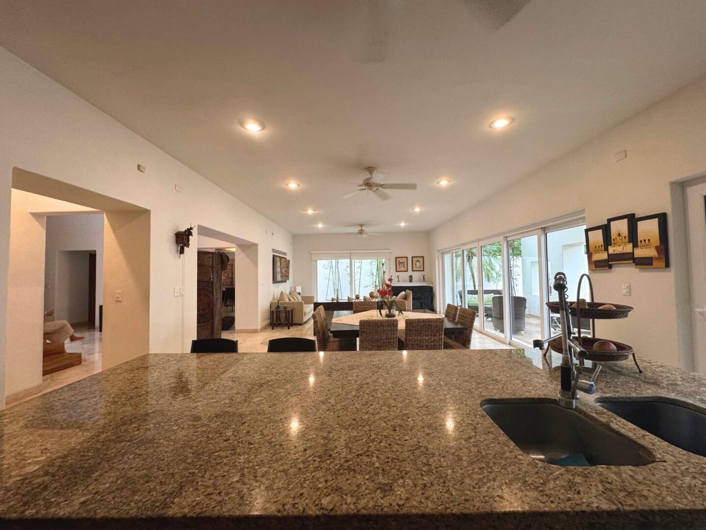 casa front lake f17