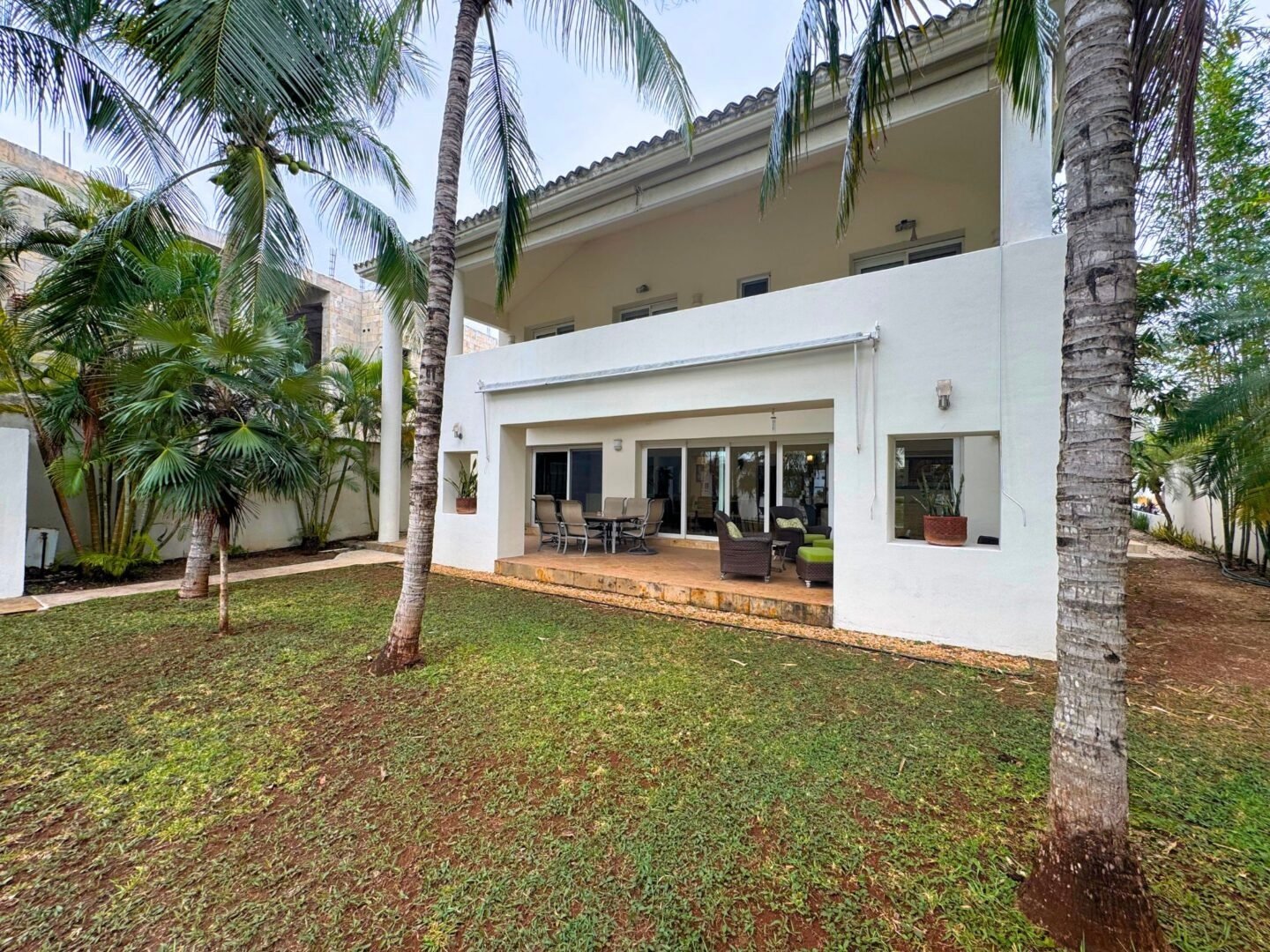 casa front lake f17