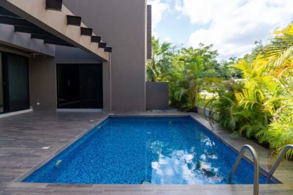 residence j12 lagos del sol