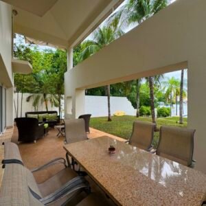 casa front lake f17
