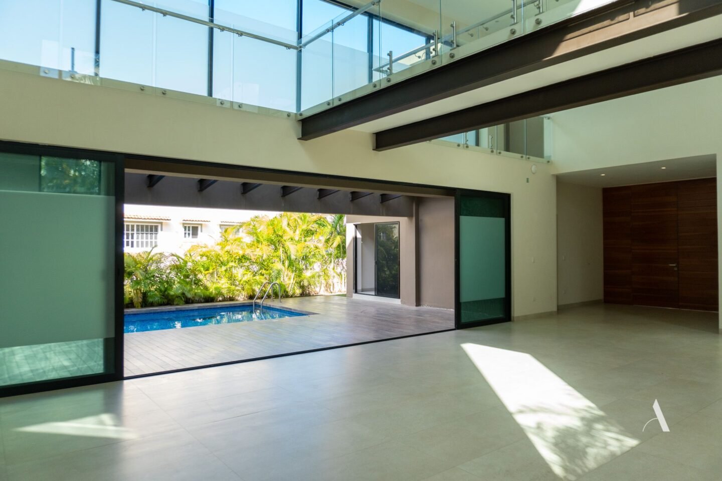 residence j12 lagos del sol