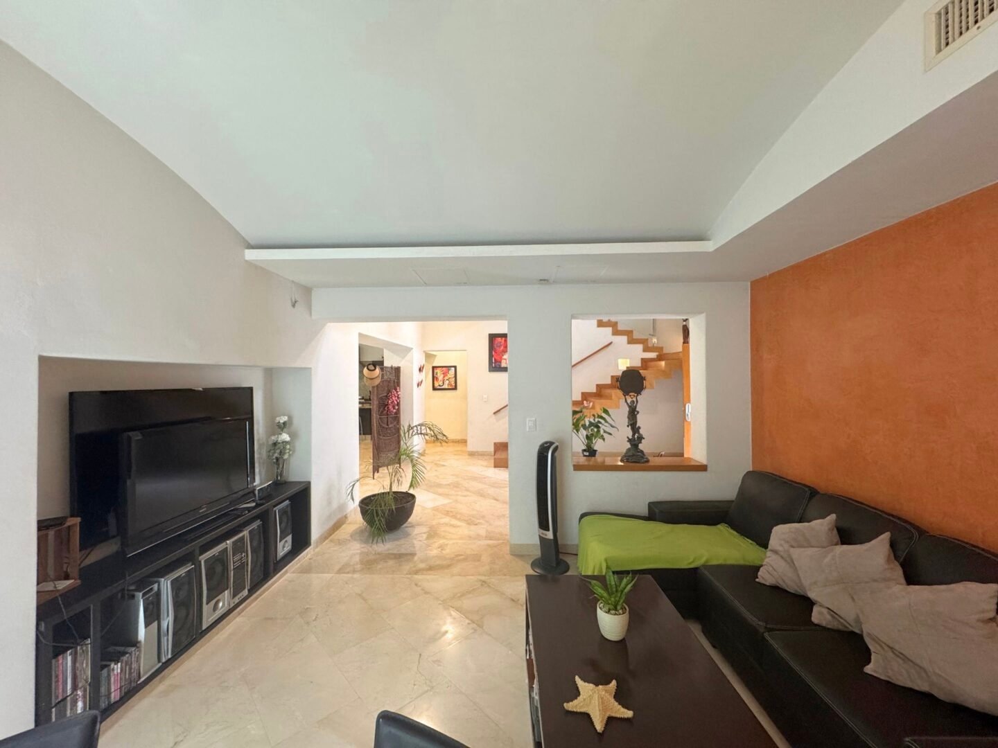 casa front lake f17
