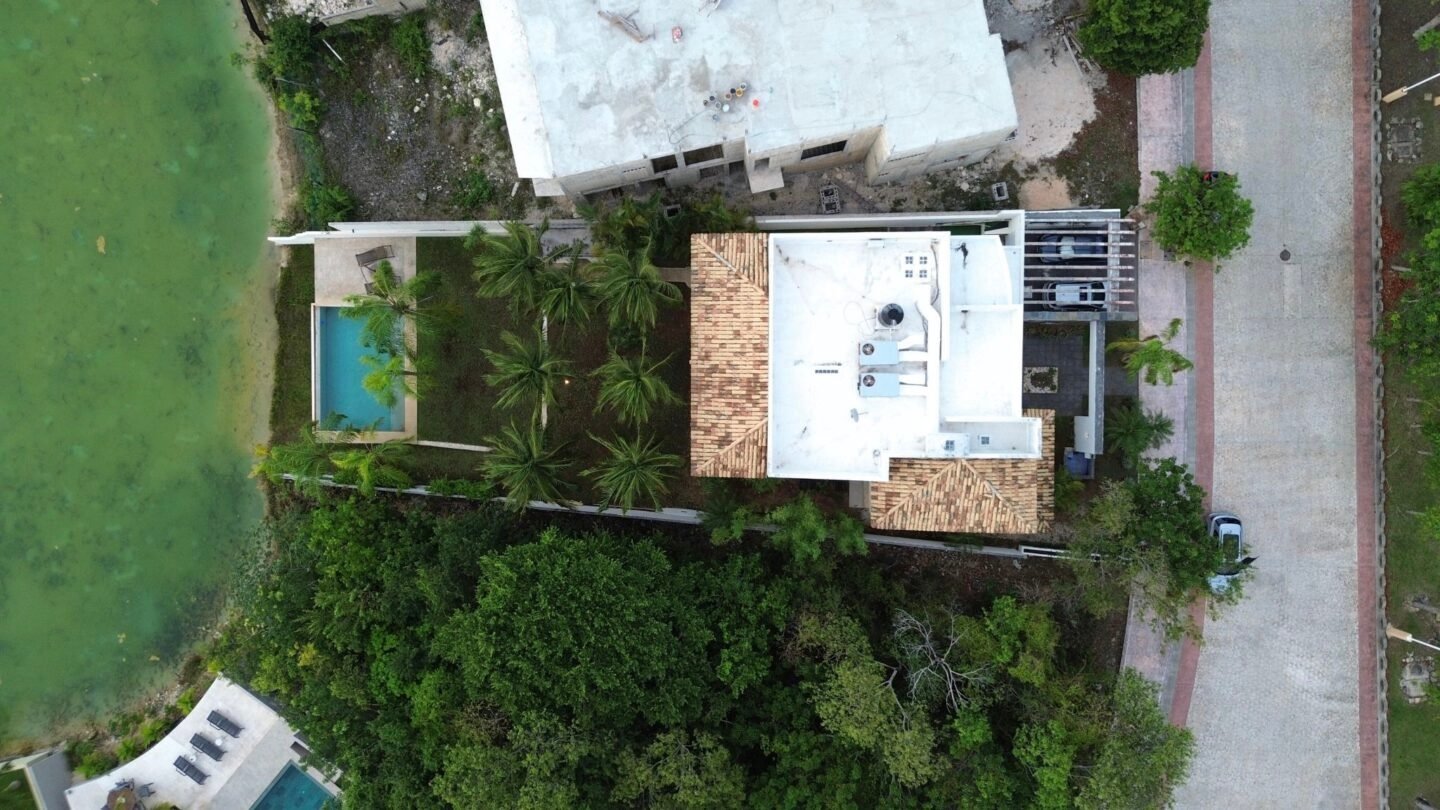 casa front lake f17