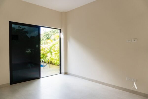 residence j12 lagos del sol