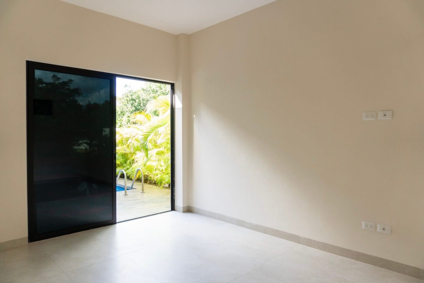 residence j12 lagos del sol