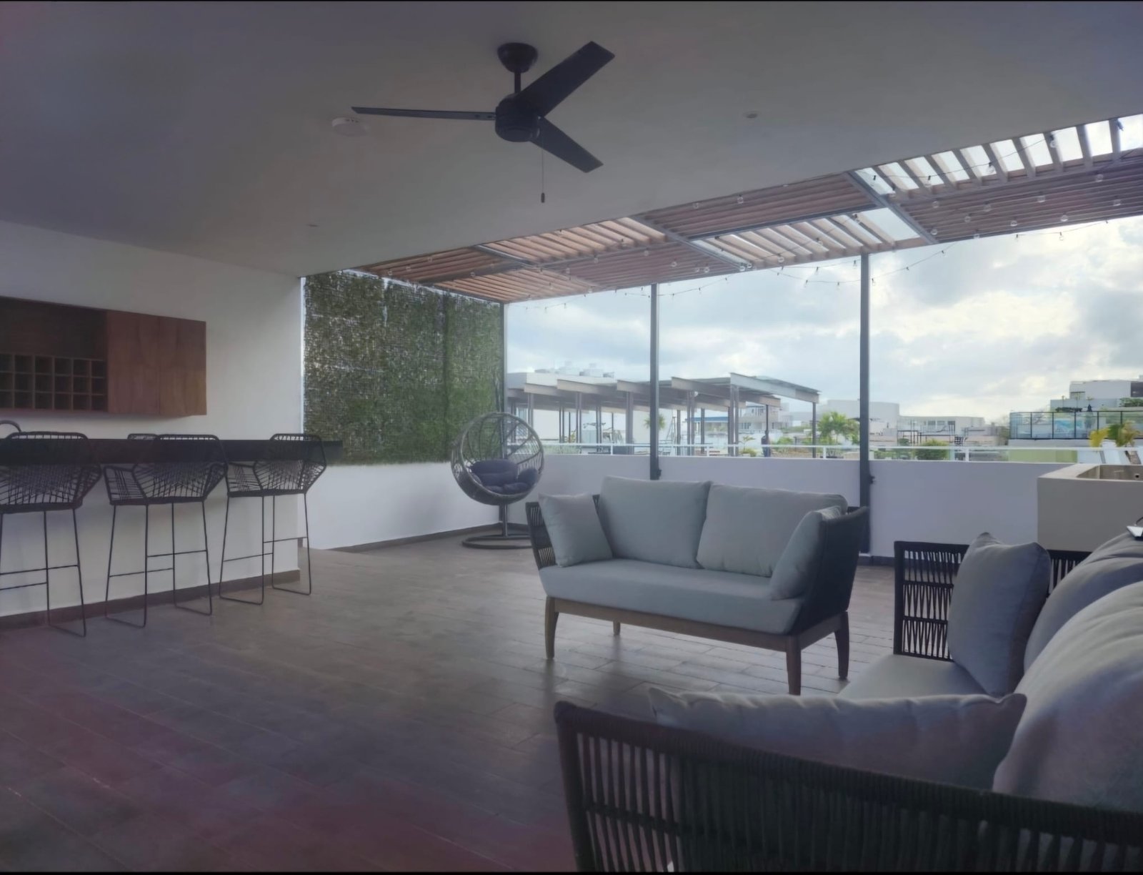 siaan penthouse